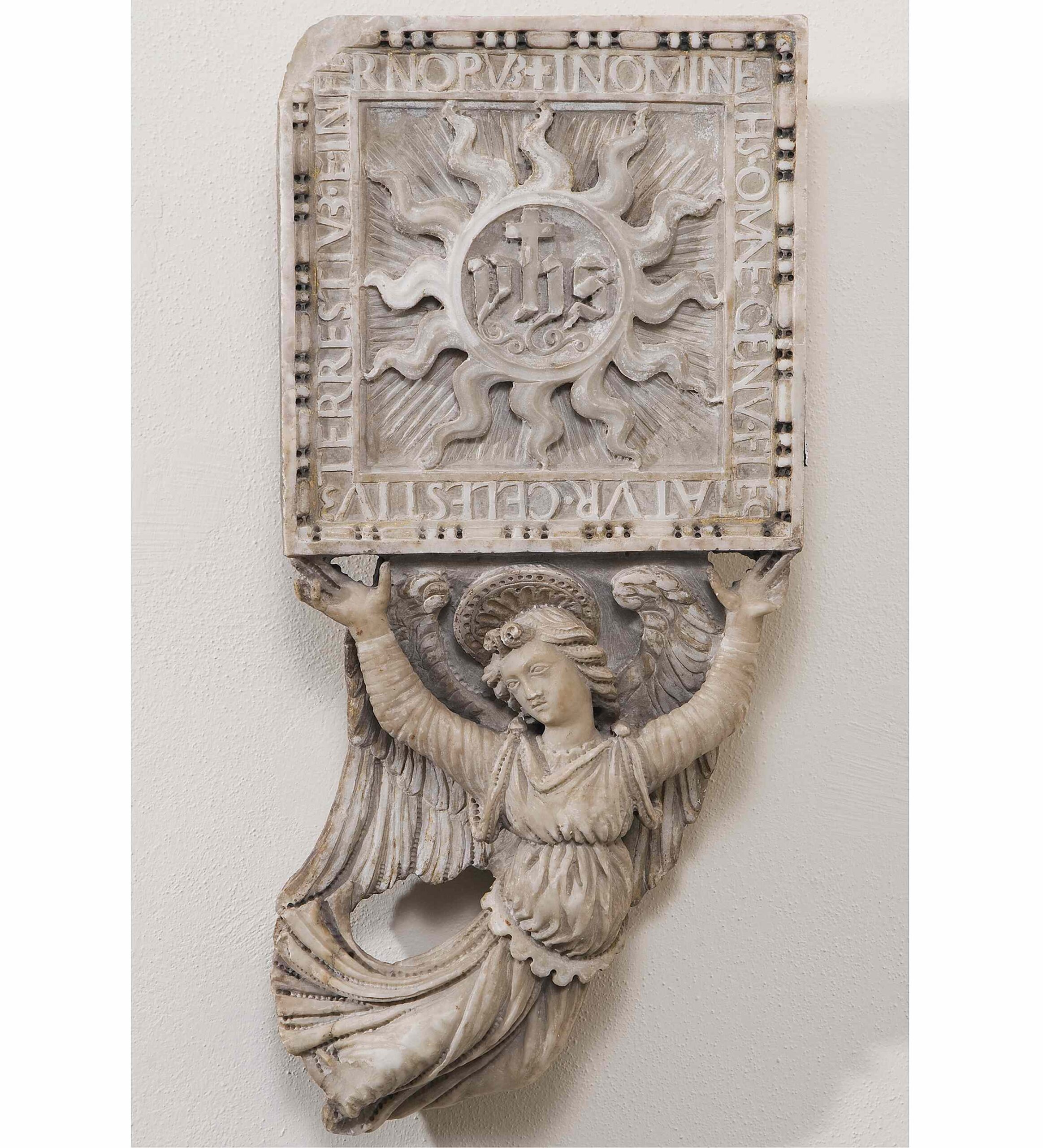 Monogramma di San Bernardino da Siena sorretto da un angelo