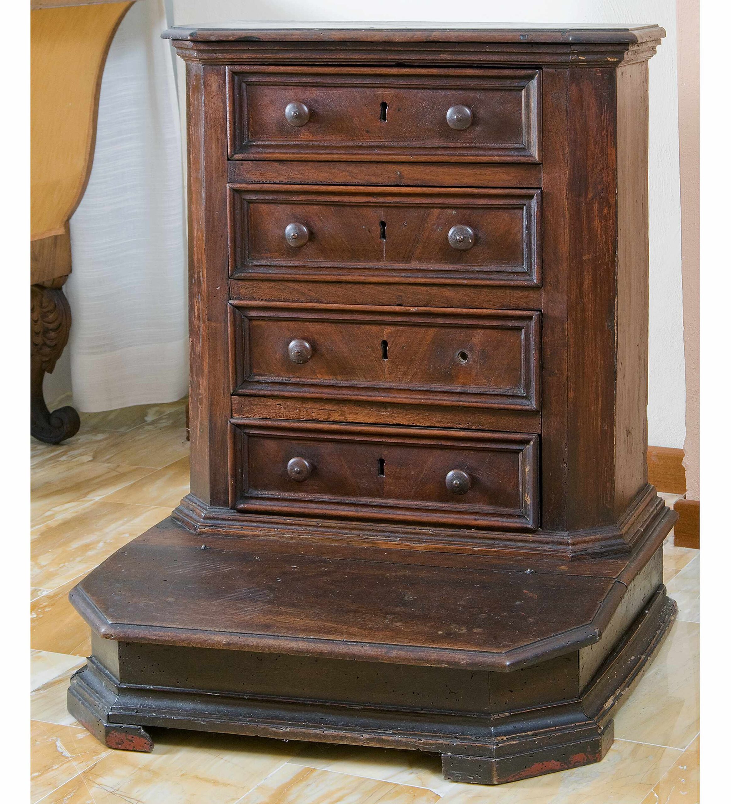 Inginocchiatoio del XVII secolo