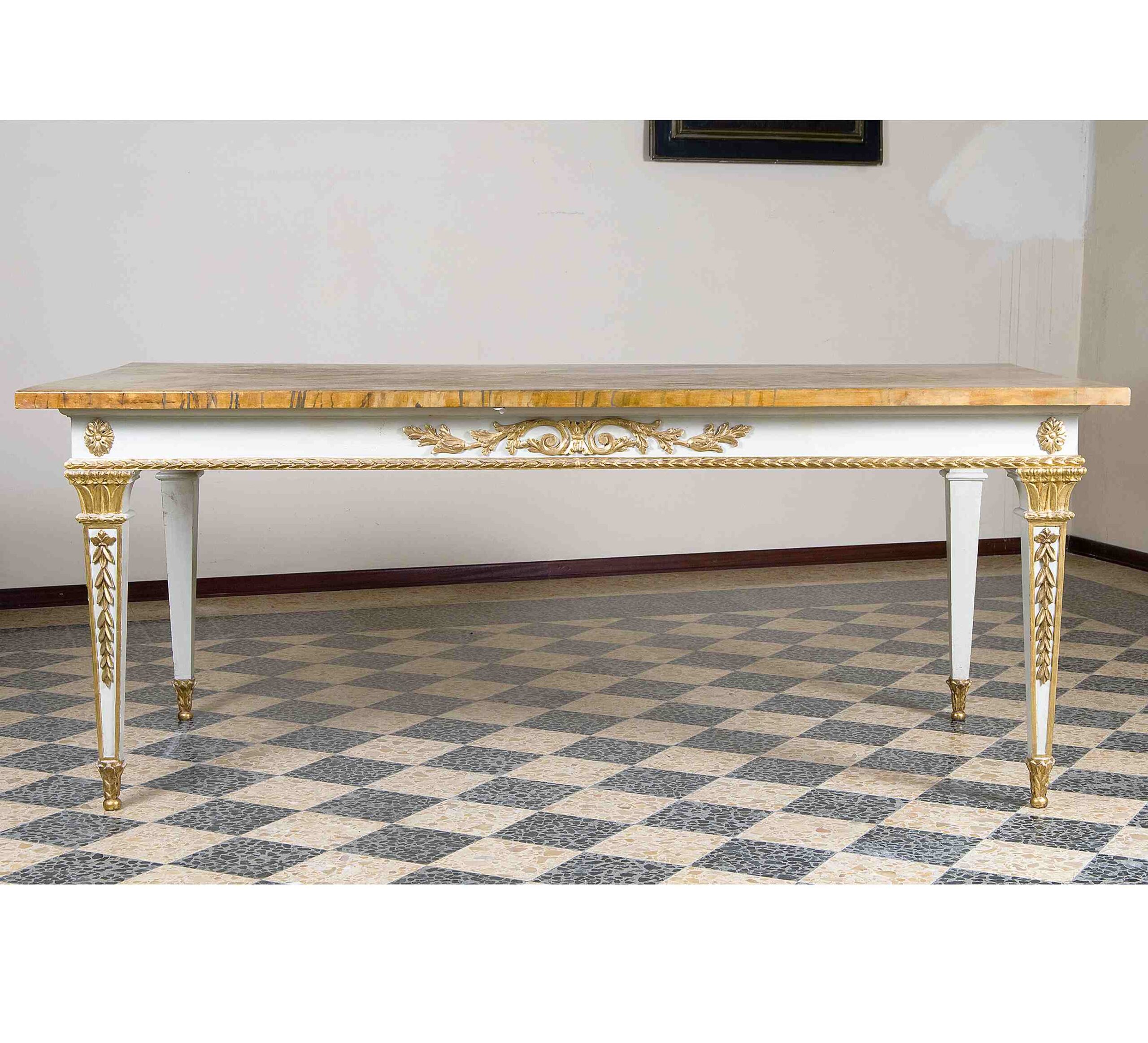 Tavolo della seconda metà del secolo  XVIII