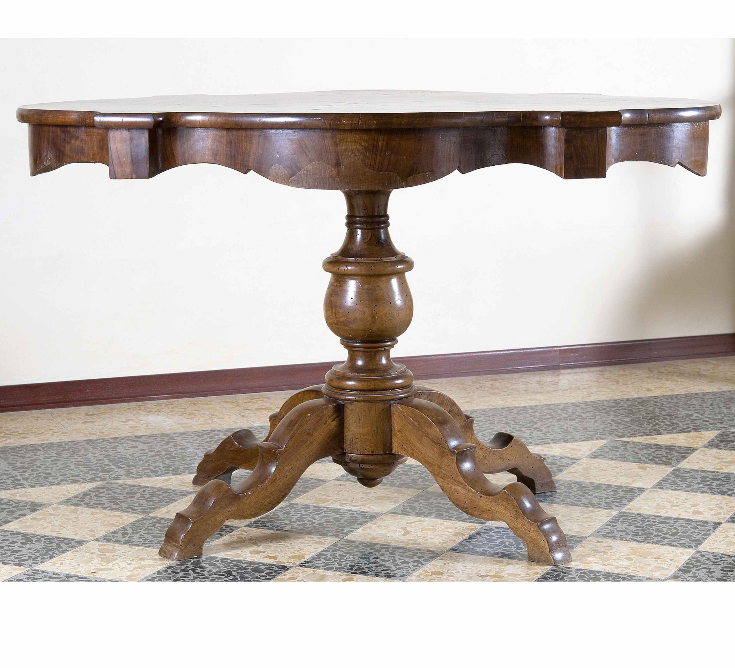 Tavolo del XIX secolo